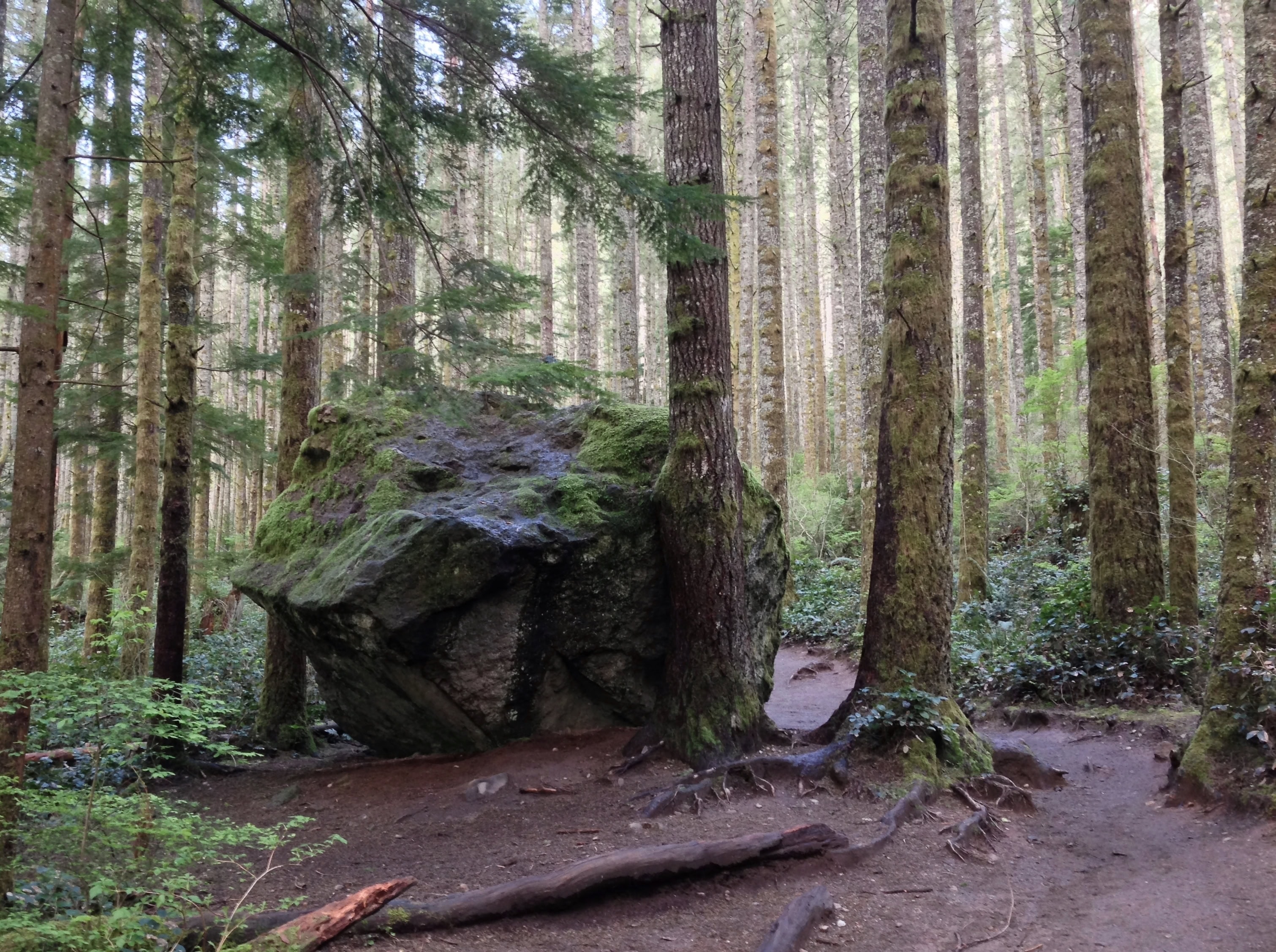 Rattlesnake Ledge and Rattlesnake Mountain – Hesperos Flown